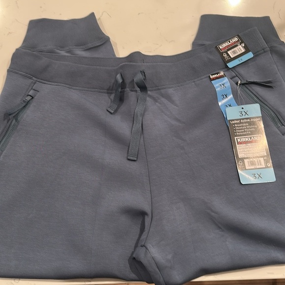 NWT Kirkland Signature Ladies’ Active Blue Jogger Pants Plus Sz 3X - Picture 4 of 11